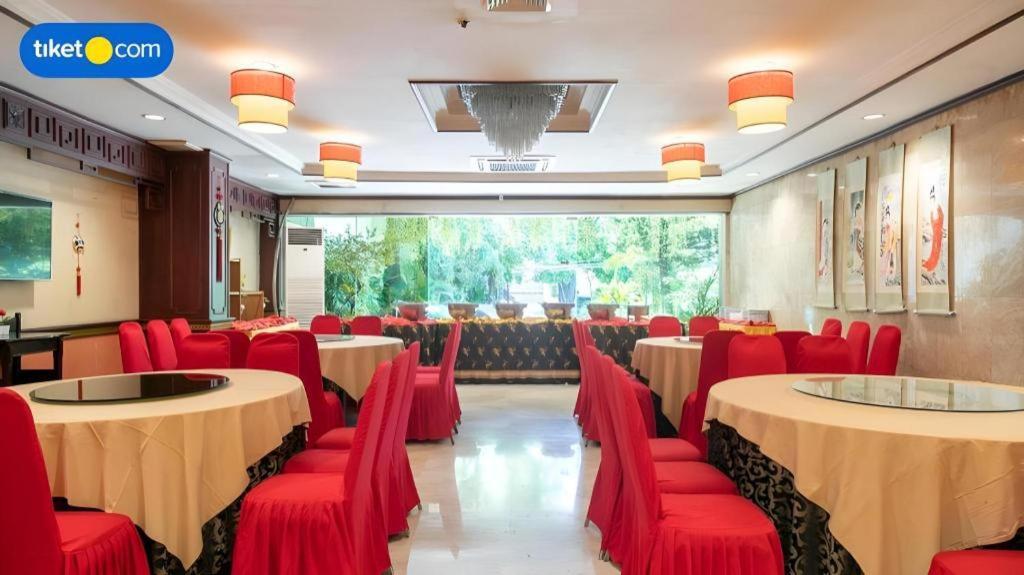 Regent'S Park Hotel Malang Kültér fotó