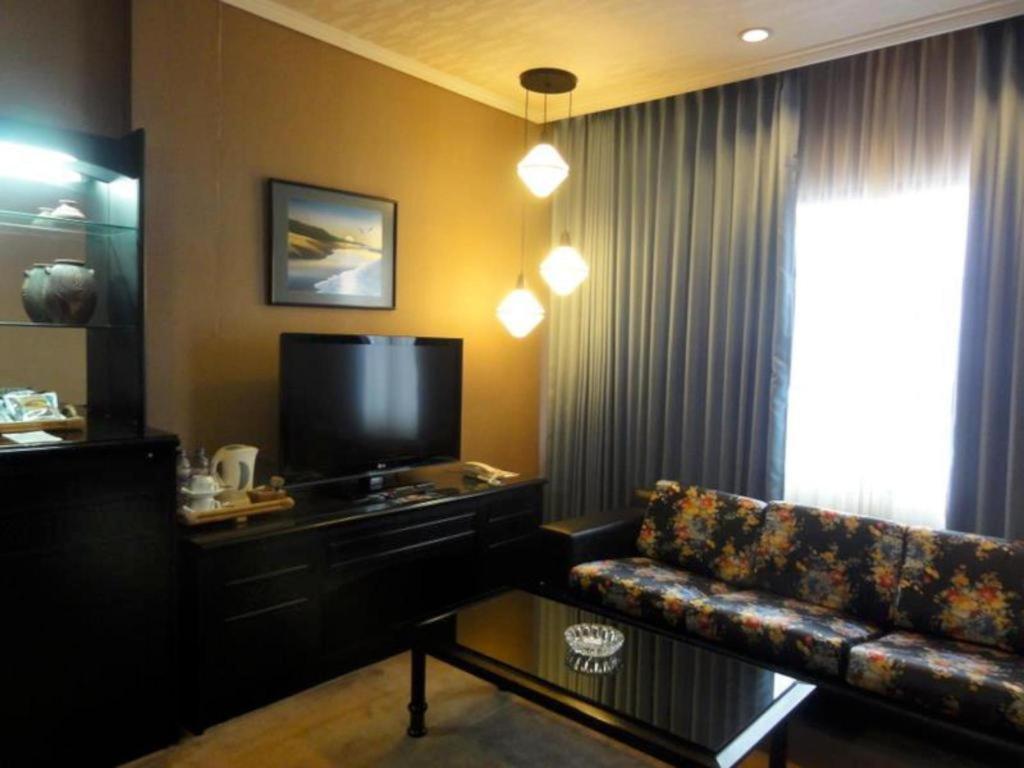 Regent'S Park Hotel Malang Kültér fotó