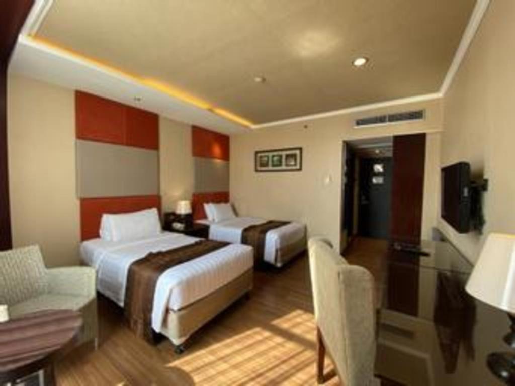 Regent'S Park Hotel Malang Kültér fotó